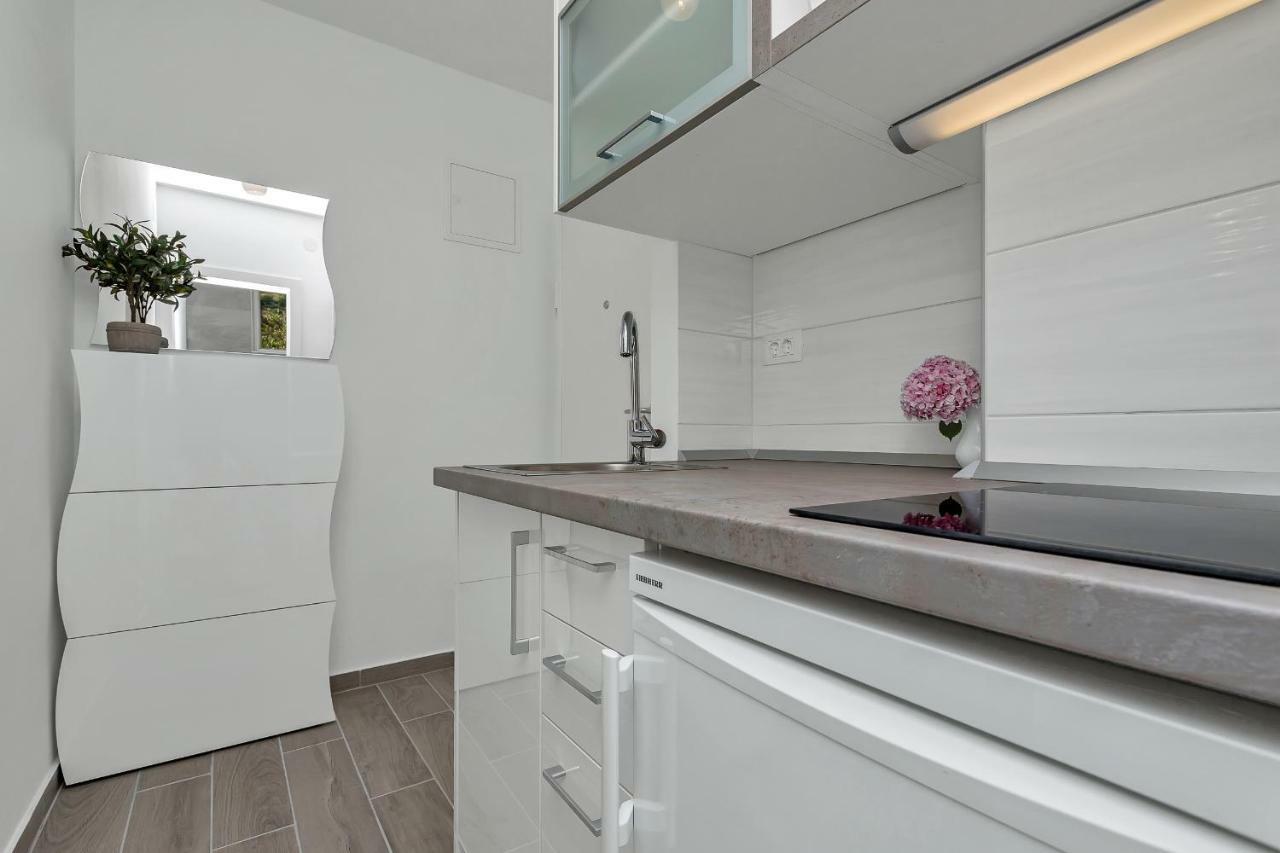 Apartment Kate พอดโกรา ภายนอก รูปภาพ