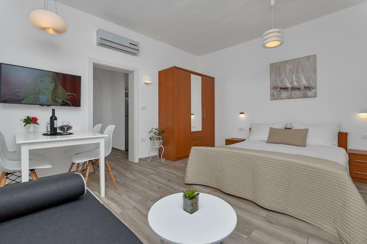 Apartment Kate พอดโกรา ภายนอก รูปภาพ