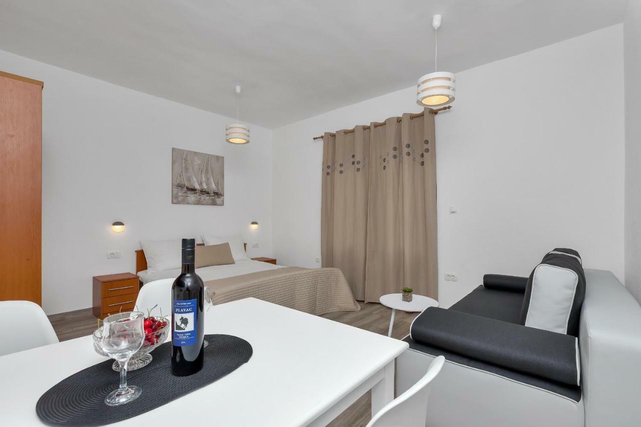 Apartment Kate พอดโกรา ภายนอก รูปภาพ