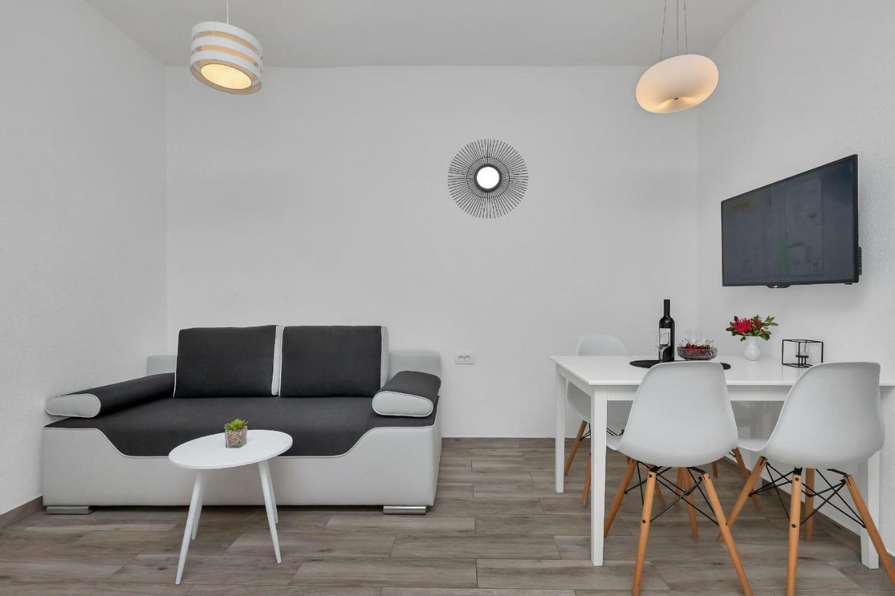 Apartment Kate พอดโกรา ภายนอก รูปภาพ