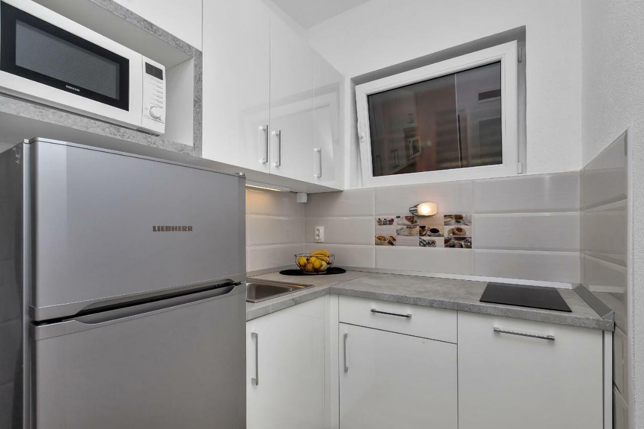 Apartment Kate พอดโกรา ภายนอก รูปภาพ